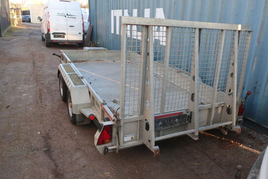 Trailer NUGENT P3718H