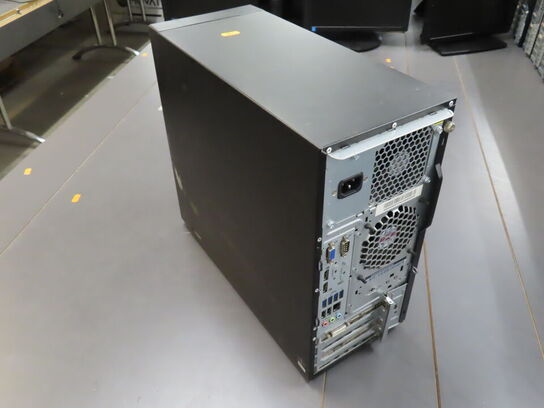 Workstation P300 - LENOVO