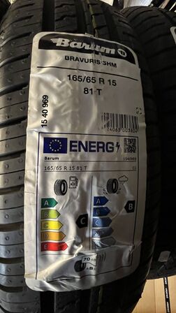 2 Stk. Dæk BARUM BRAVURIS 5HM - 165/65 R 15 81 T