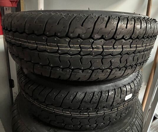 2 Stk. Dæk DELI TIRE - 145/80 B 10 