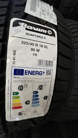 4 Stk. Dæk BARUM QUARTARIS 5 - 225/45 R 18 XL 95 W