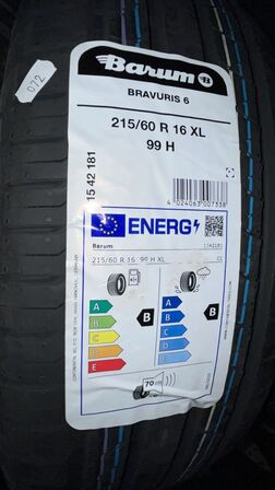 2 Stk. Dæk BARUM BRAVURIS 6 - 215/60 R 16 XL 99 H