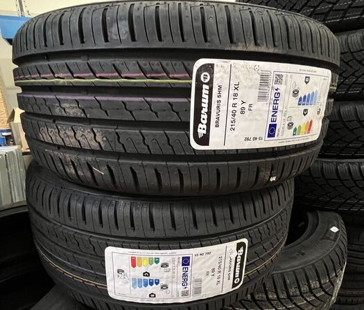 2 Stk. Dæk BARUM BRAVURIS 5HM - 215/40 R 18 XL 89 Y