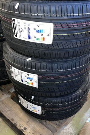 3 Stk. Dæk BARUM BRAVURIS 5HM - 255/30 R 20 XL 92 Y