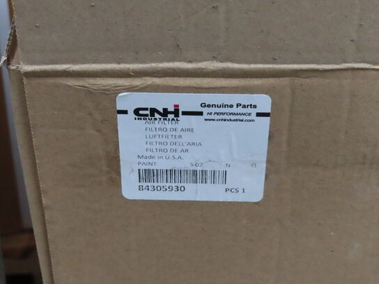 Palle med diverse Oliefilter + Luft filter CNH industrial