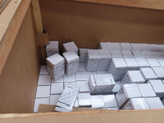 Palle med diverse Oliefilter CNH industrial