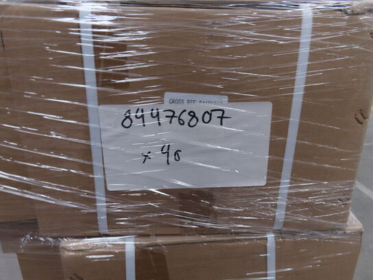 Palle med diverse Oliefilter CNH industrial