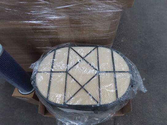 Palle med diverse Luft filter CNH industrial