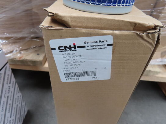 Palle med diverse Oliefilter + Luft filter CNH industrial