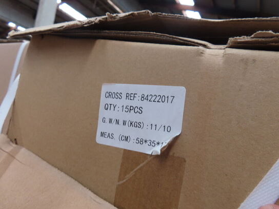 Palle med diverse Oliefilter CNH industrial