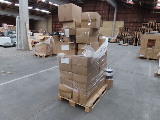 Palle med diverse Luft filter CNH industrial