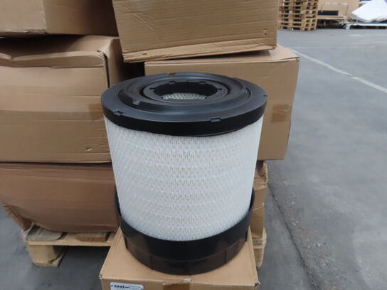 Palle med diverse Luft filter CNH industrial