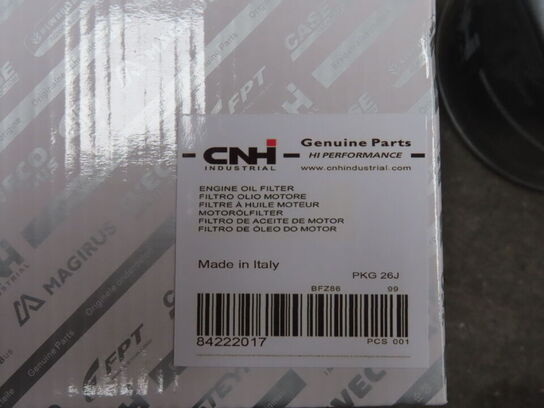 Palle med diverse Oliefilter CNH industrial