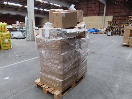 Palle med diverse Luft filter CNH industrial