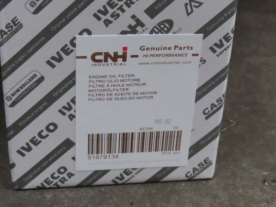 Palle med diverse Oliefilter CNH industrial