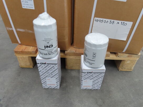 Palle med diverse Oliefilter CNH industrial