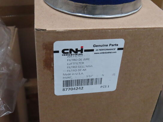 Palle med diverse Luft filter CNH industrial