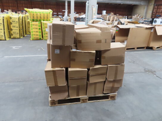 Palle med diverse Luft filter CNH industrial