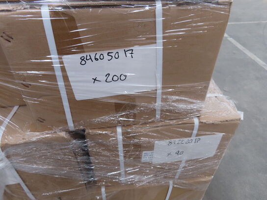 Palle med diverse Oliefilter CNH industrial