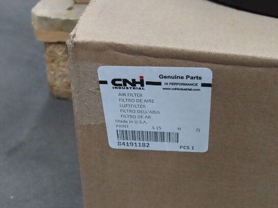 Palle med diverse Luft filter CNH industrial