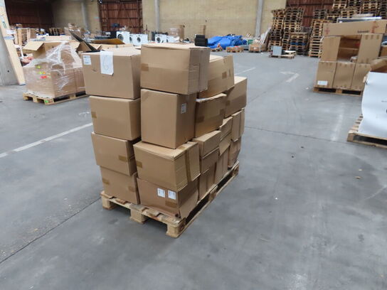 Palle med diverse Luft filter CNH industrial