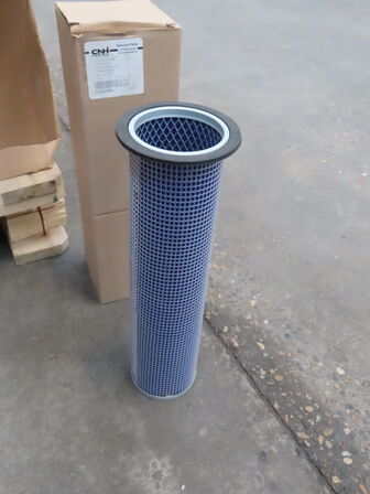 Palle med diverse Oliefilter + Luft filter CNH industrial