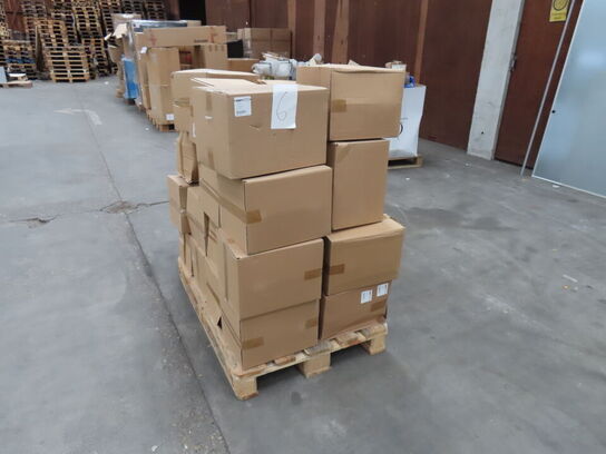 Palle med diverse Luft filter CNH industrial