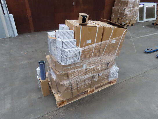Palle med diverse Oliefilter + Luft filter CNH industrial