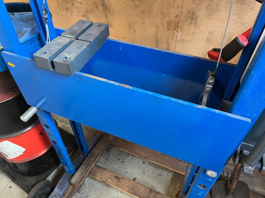 Hydralisk presse, AC Hydraulic