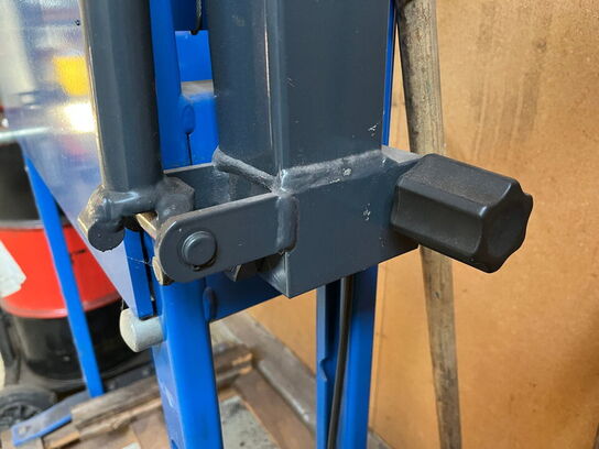 Hydralisk presse, AC Hydraulic