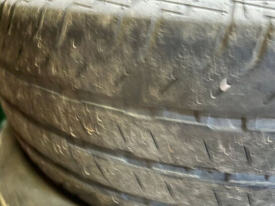 2 stk. hjul og 2 stk. dæk