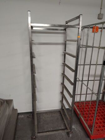 Bakkestativ og bur
