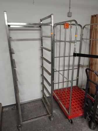 Bakkestativ og bur