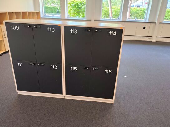 Fire lockers med hver fire rum 