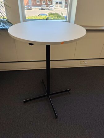 Højt rundt cafébord