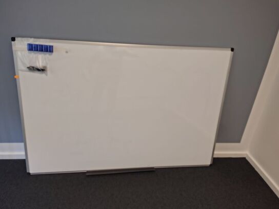 Whiteboard på stativ 