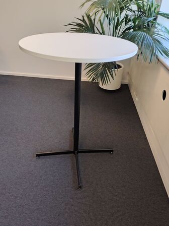 Højt rundt cafébord