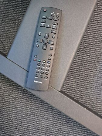 Mødeskærm med stativ  PHILIPS  55" 