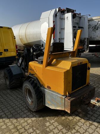 Kompakt hjullæsser GIANT V451TXTRA