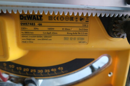 Bordrundsav DEWALT DWE7485-QS