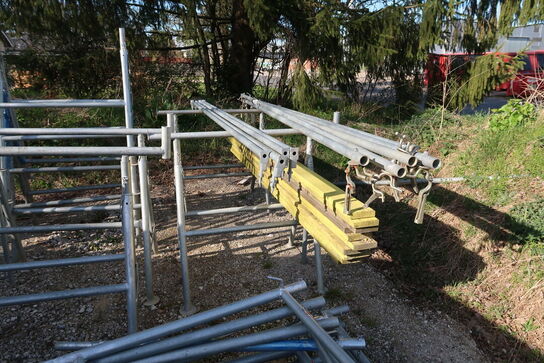 Div. Bukkestillads samt 10 stk. stilladsdæk