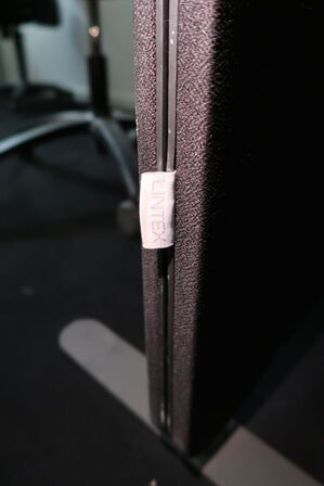 2 stk. afskærmningsvægge