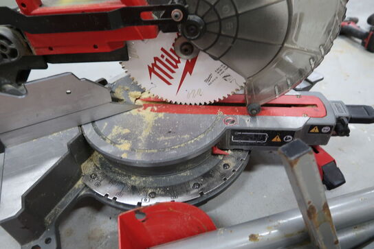 Kap-/geringssav MILWAUKEE M18 FMS254 med arbejdsbord