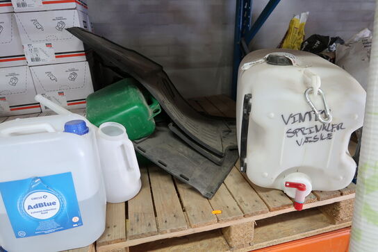 Div. Varelager bl.a. beslag SIMPSON StrongTie m.m.