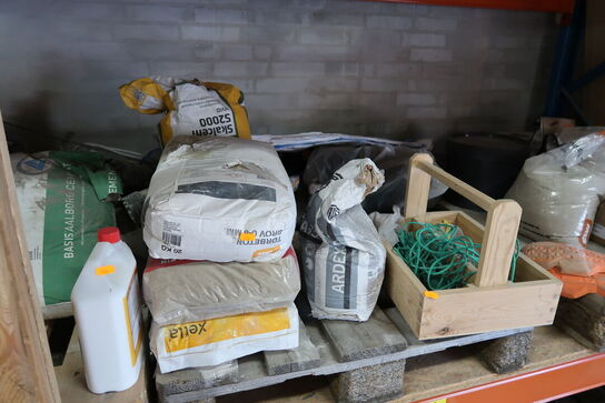 Div. Varelager, værktøj m.m.