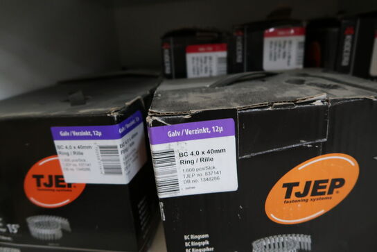 Div. Kasser med søm TJEP