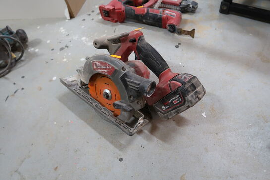 Akku rundsav MILWAUKEE M18 CCS55 med batteri