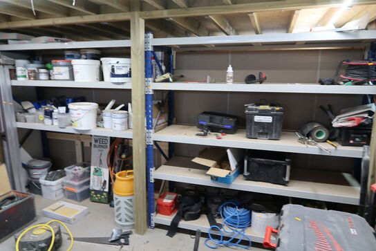 2 fag lagerreoler uden indhold (læs beskrivelse)