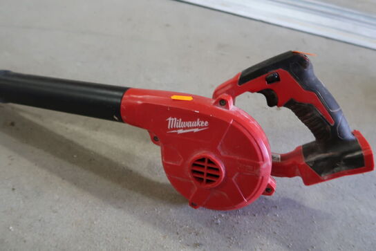 Akku løvblæser MILWAUKEE M18 BBL