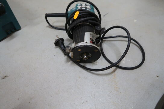 Overfræser MAKITA RT0702C